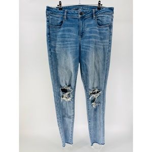 American Eagle Distressed Jegging Jeans Size 16 Long, High Rise, Med Wash